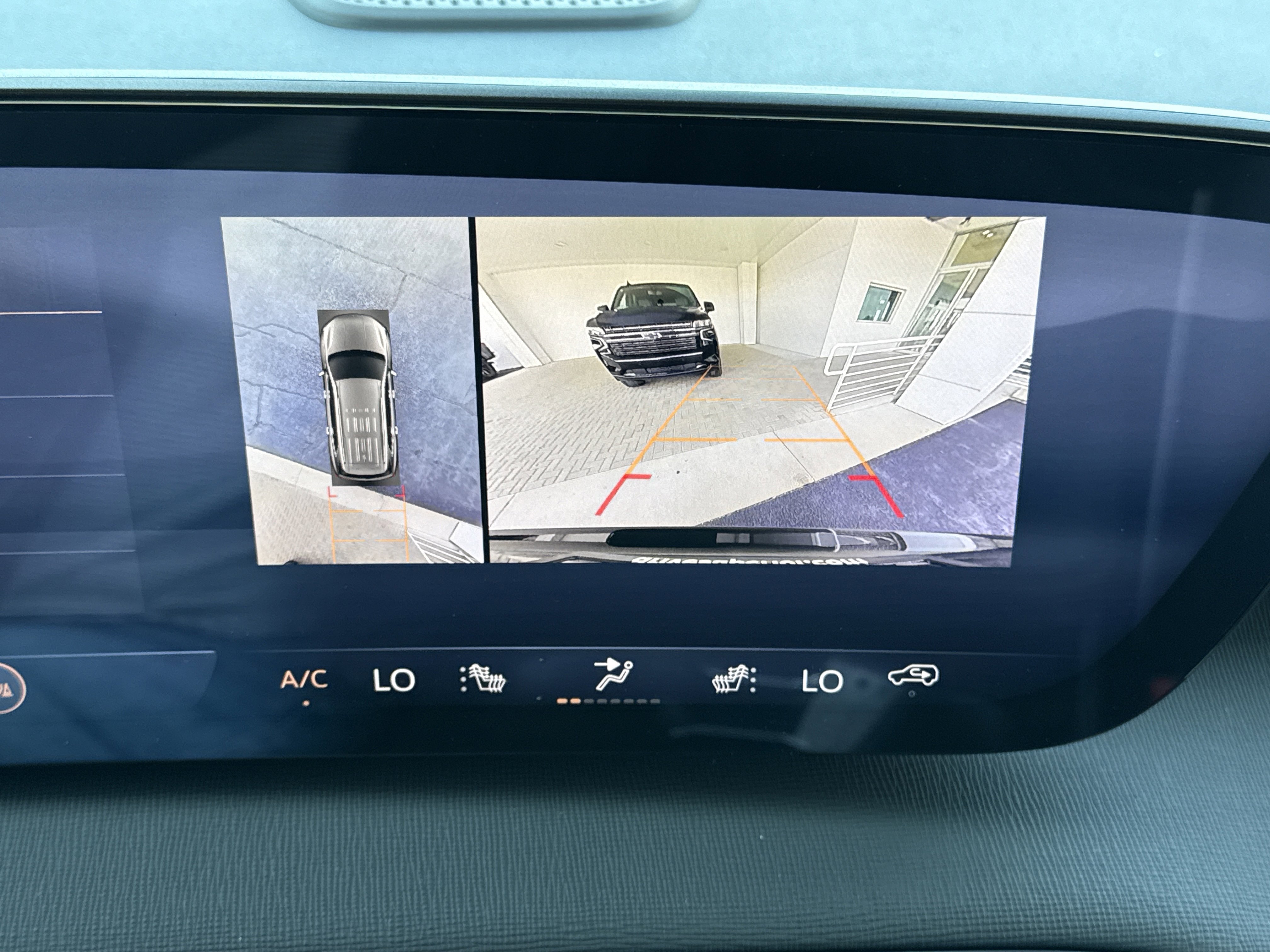 2026 Buick Enclave Sport Touring - Photo 10