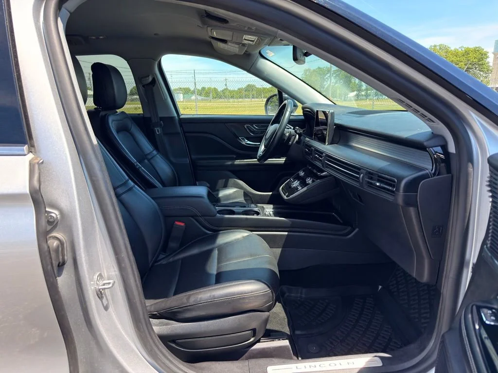 Used 2020  Lincoln Standard image 34