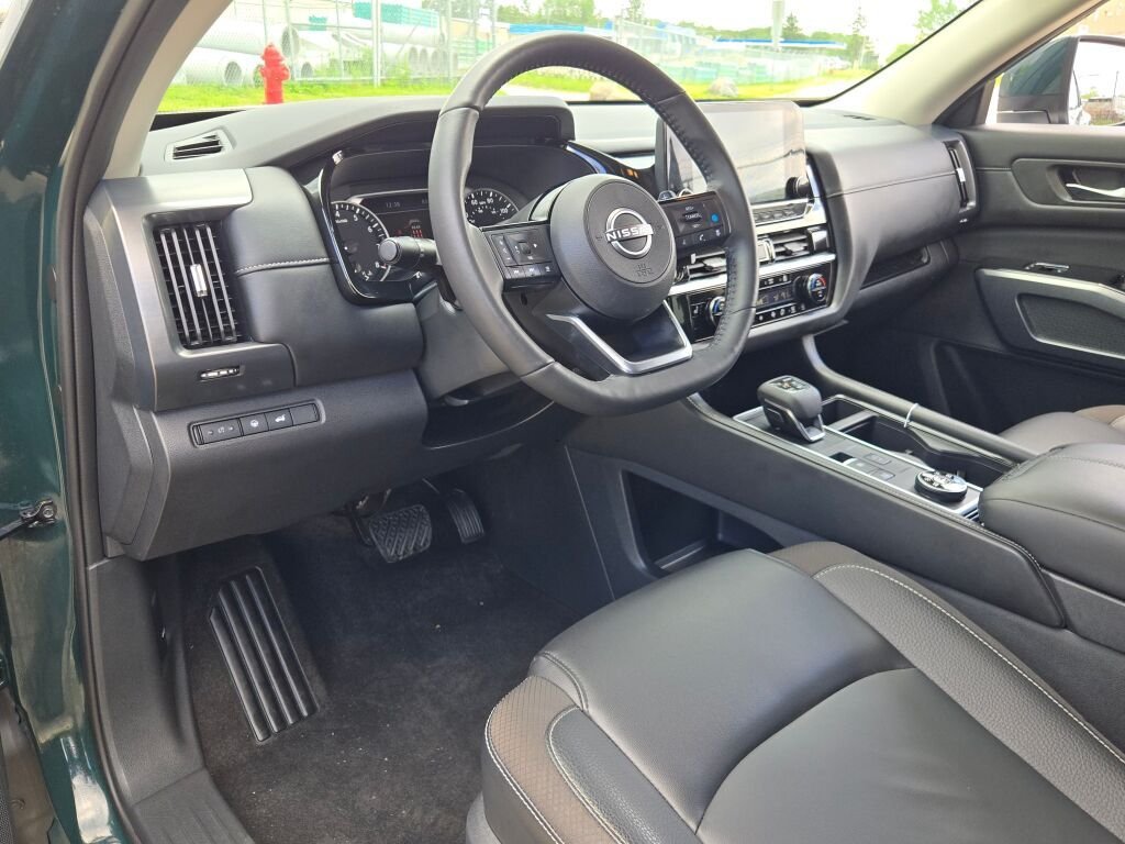 Used 2024 Black Nissan SL image 23