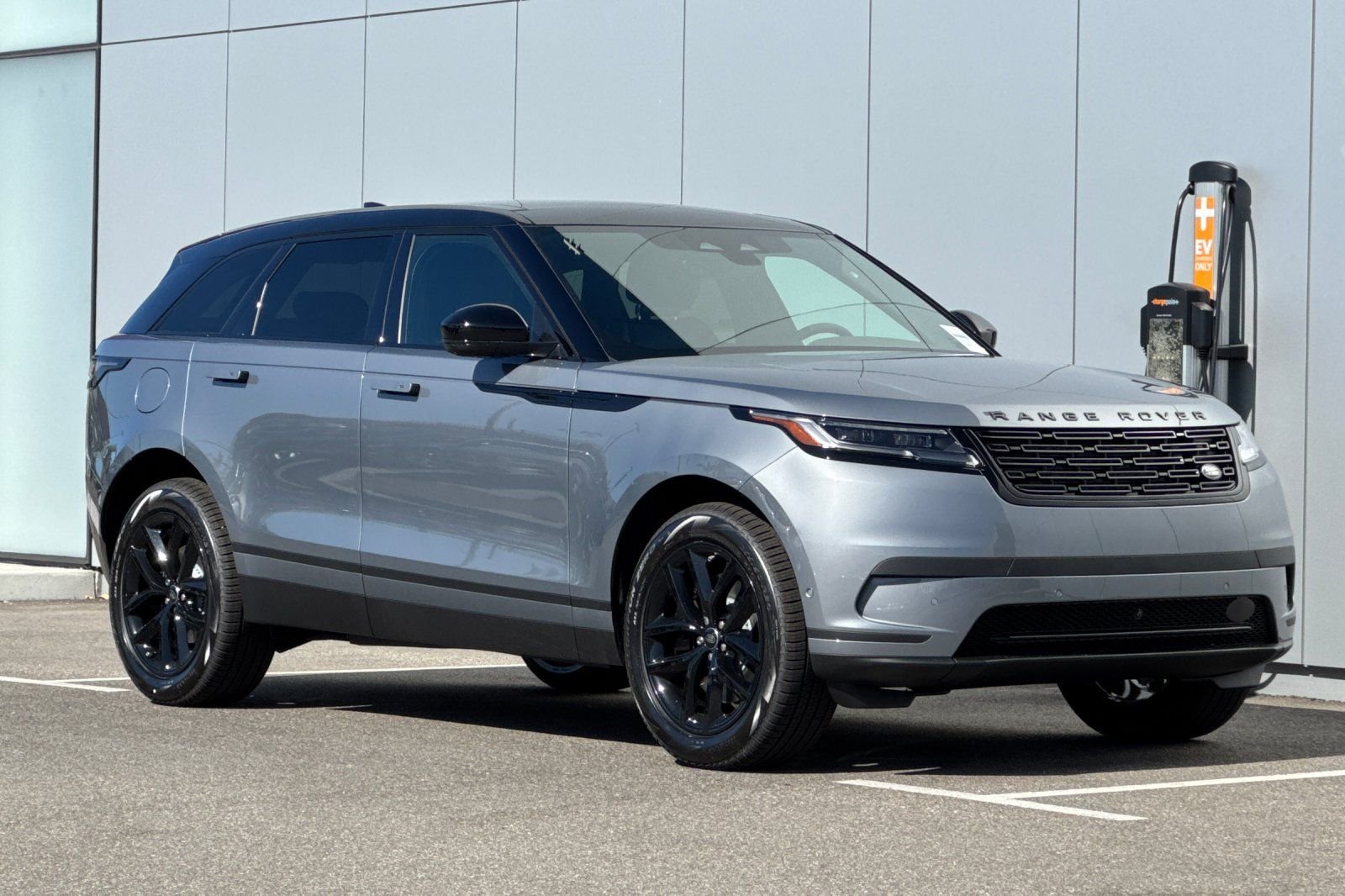 New 2026 Zadar Grey Land Rover S image 7