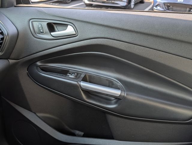 Used 2019 White Ford SE image 23