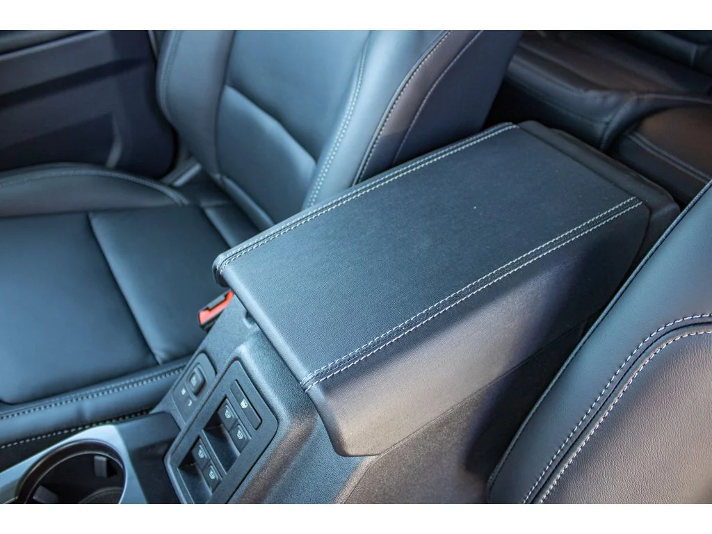 New 2026 AVALANCHE GRAY Ford Outer Banks image 31
