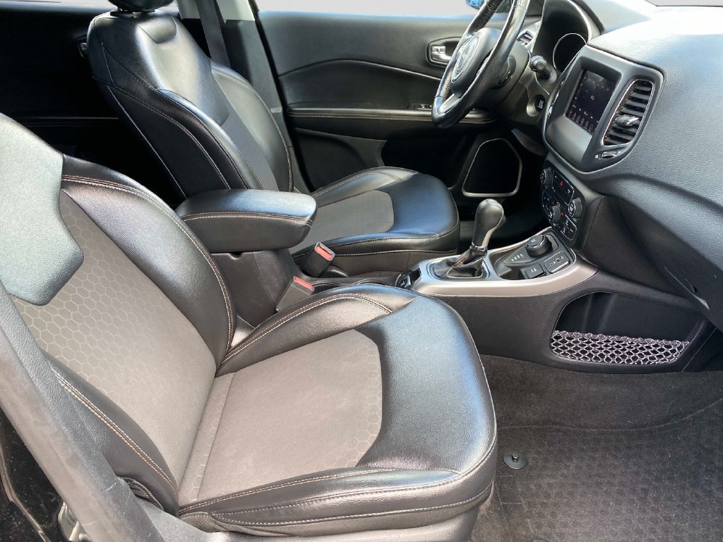 Used 2019 Black Jeep Latitude image 26