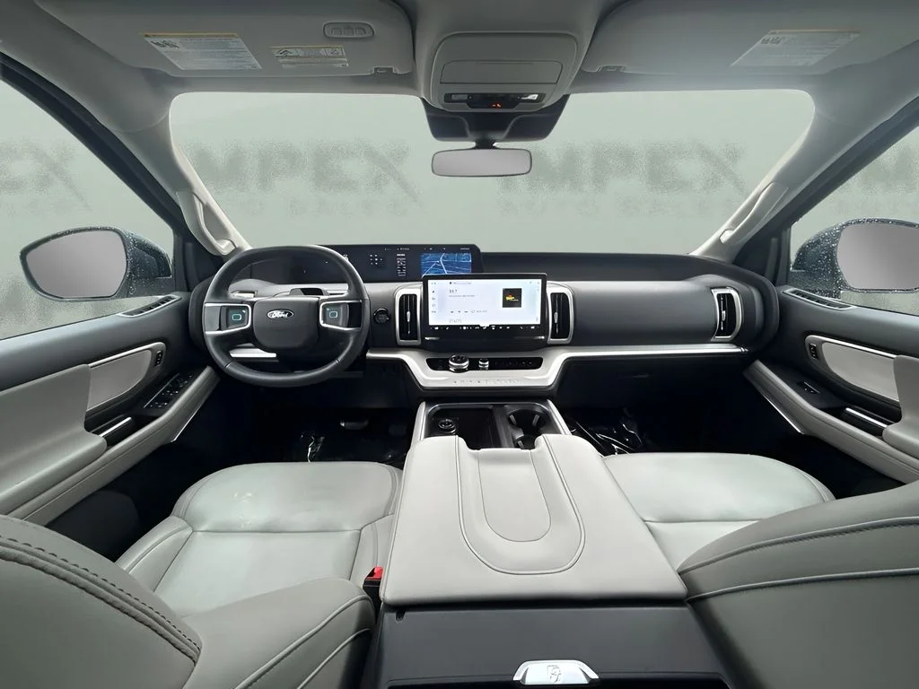 Used 2025 White Ford Active image 8