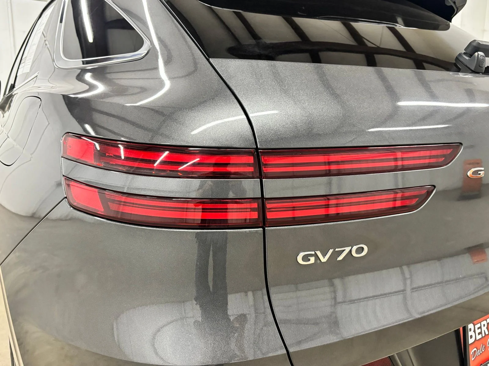 Used 2022 Gray Genesis 2.5T image 8