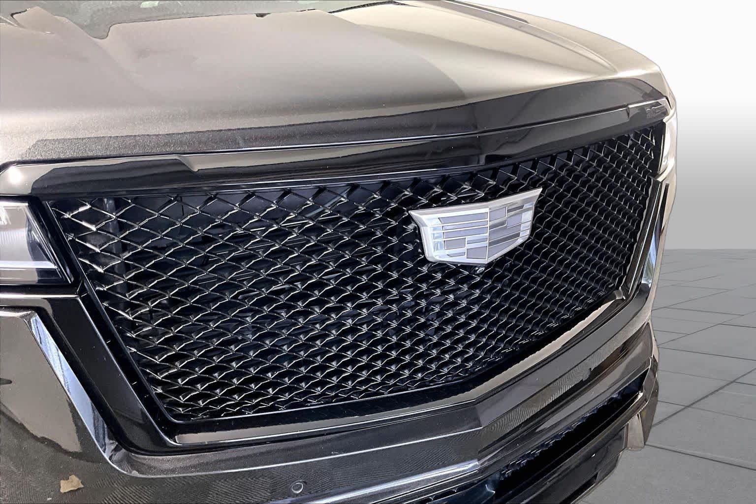Used 2024 Black Diamond Tricoat Cadillac AWD V-Series image 28