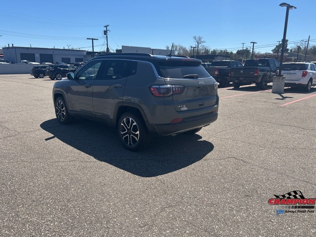 Used 2023 Gray Jeep Limited image 3