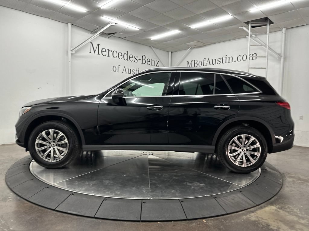 New 2026 Black Mercedes-Benz GLC 300 image 34