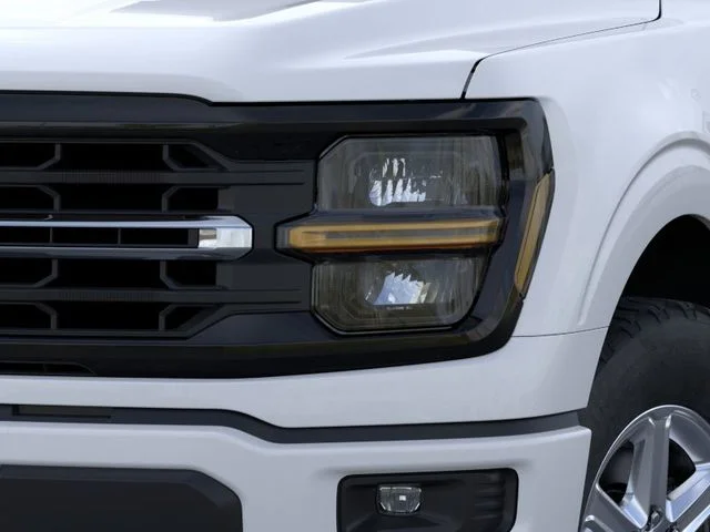 New 2026 Oxford White Ford XLT image 18