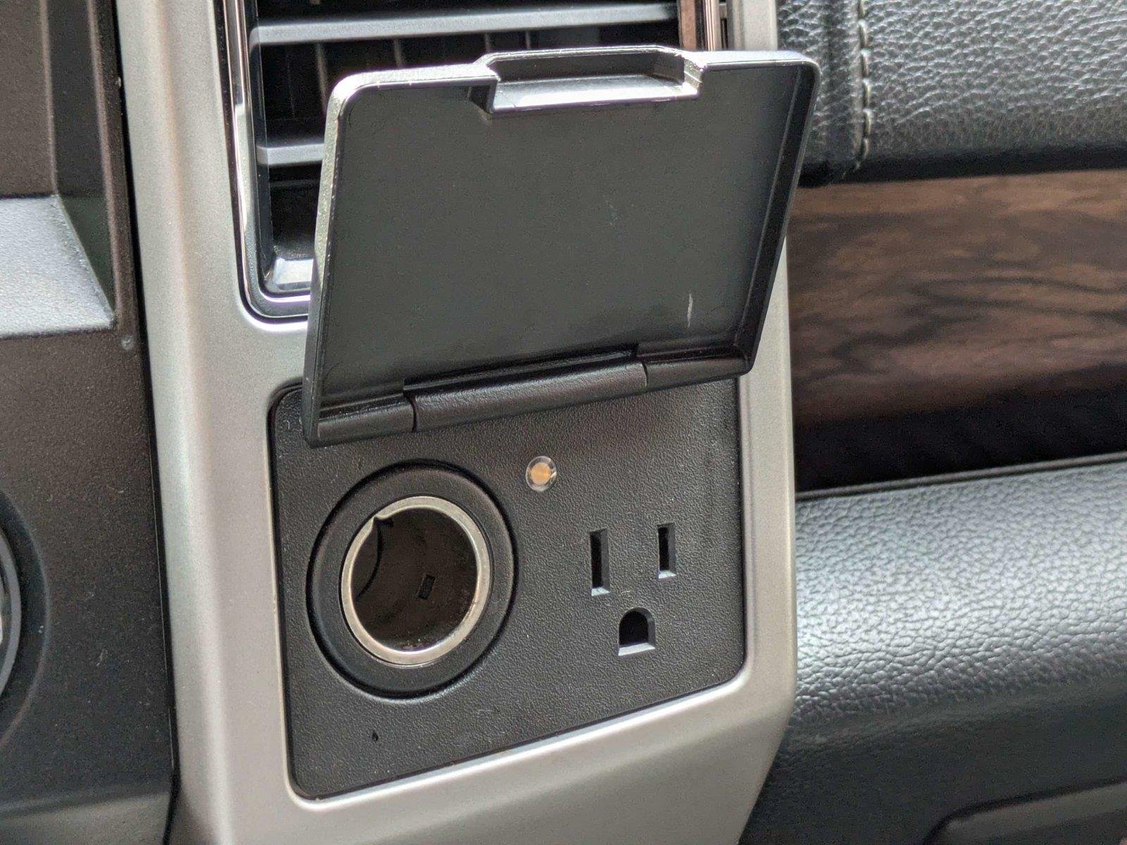 Used 2020 Agate Black Ford Lariat image 25