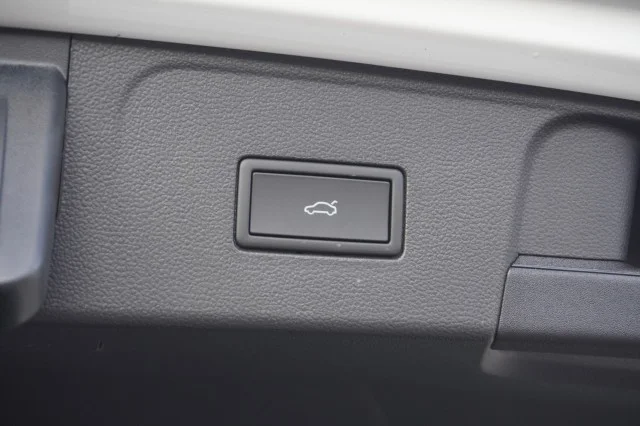 New 2026 Opal White Pearl Volkswagen 2.0T SEL Premium R-Line image 11