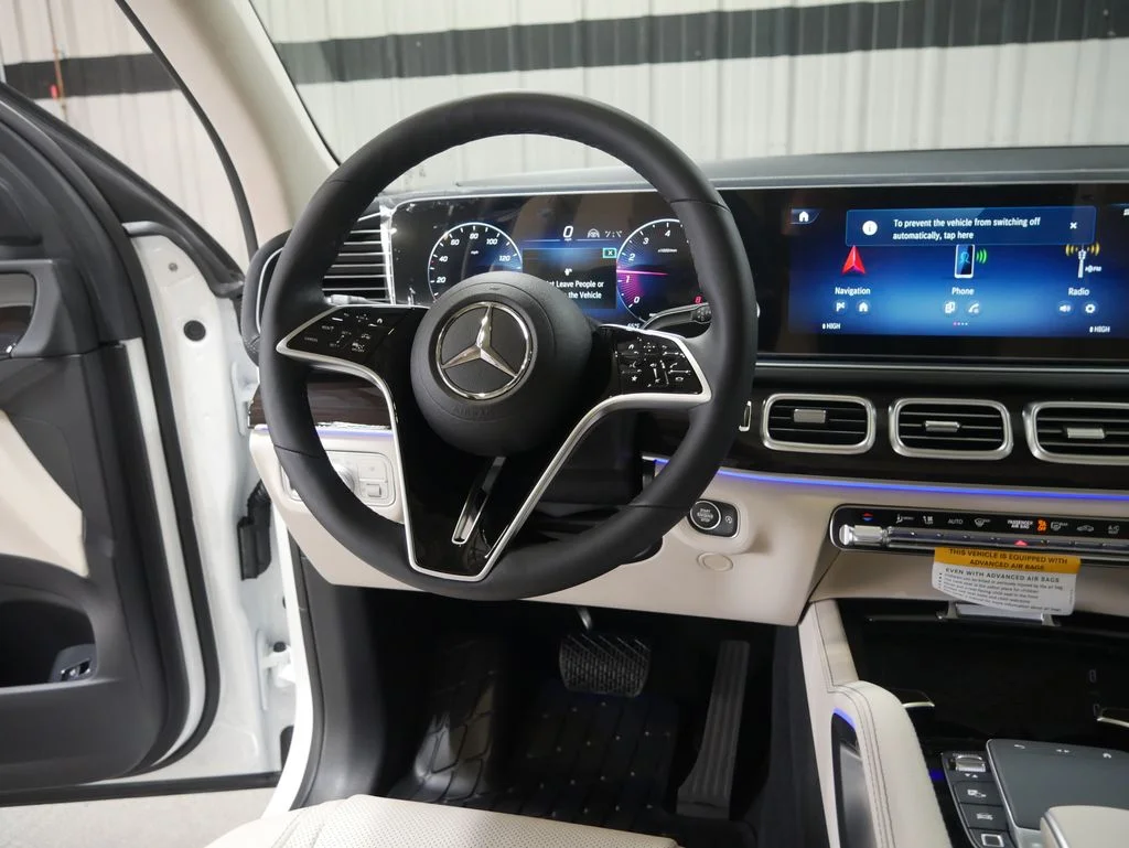 New 2026 Polar White Mercedes-Benz GLS 450 image 32