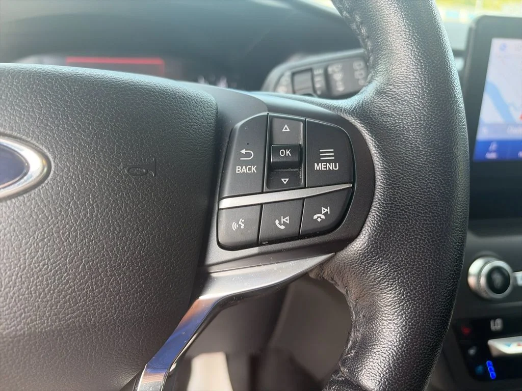 Used 2020 Black Ford Limited image 30