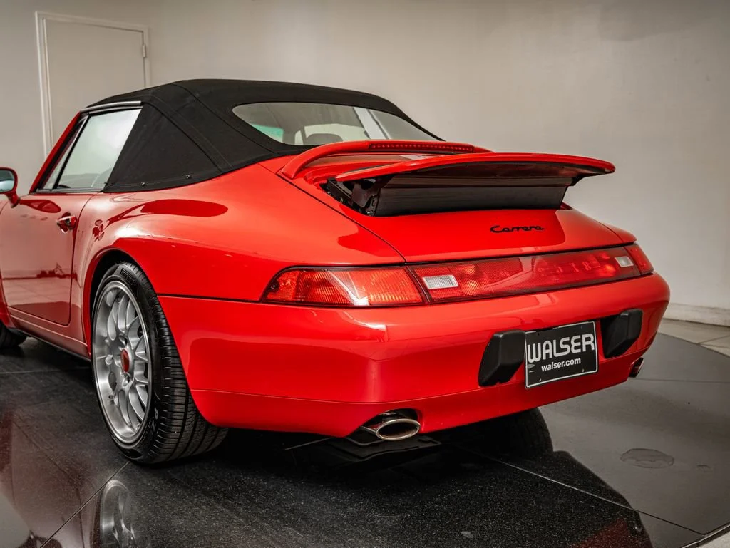 Used 1995 Guards Red Porsche  image 31