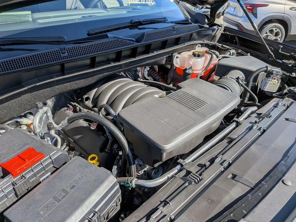 2026 Chevrolet Suburban Premier - Photo 13