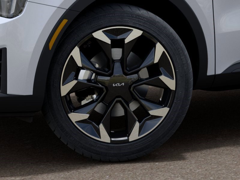 New 2026 Glacial White Pearl Kia EX image 9