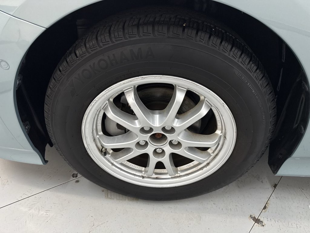Used 2017 Pearl Toyota Four image 10