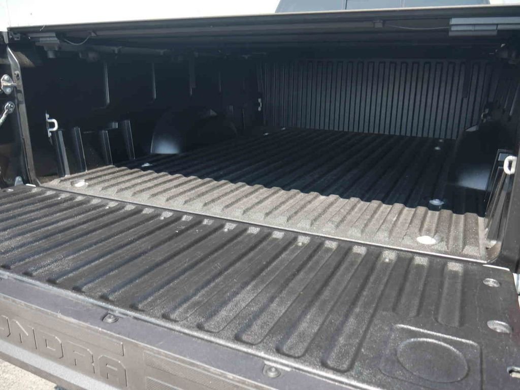 Used 2024  Toyota SR5 image 10