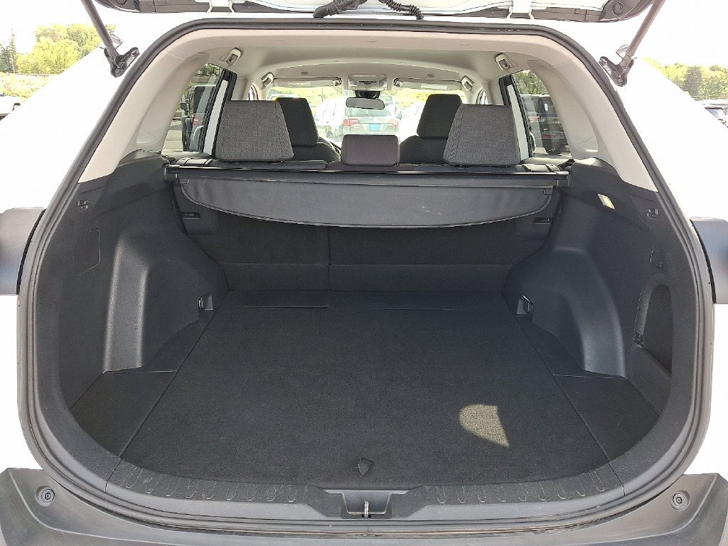 Used 2025 White Toyota XLE image 28