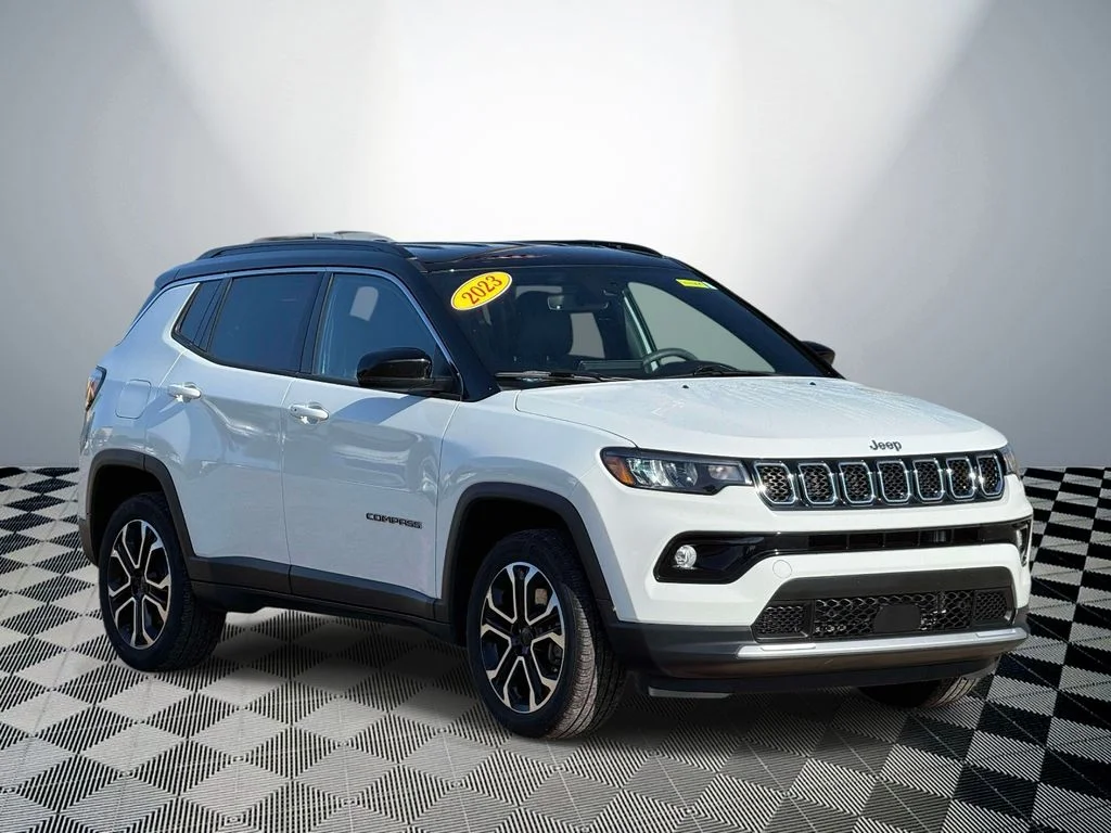 Used 2023 White Jeep Limited image 4