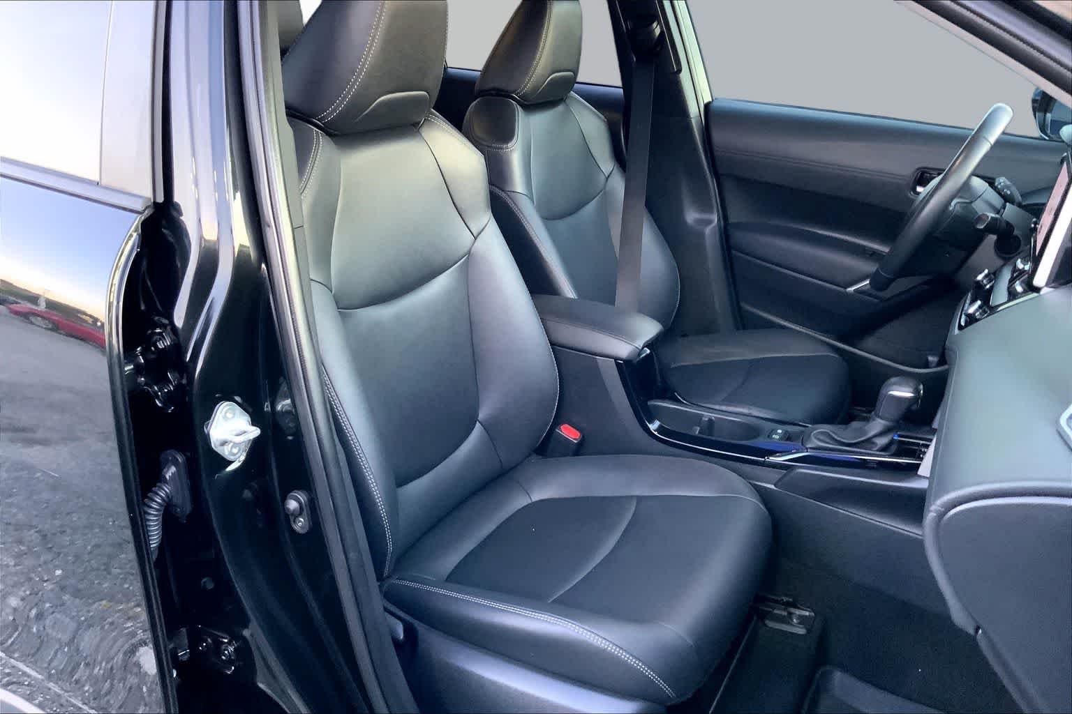 Used 2023 Jet Black Toyota XLE image 9