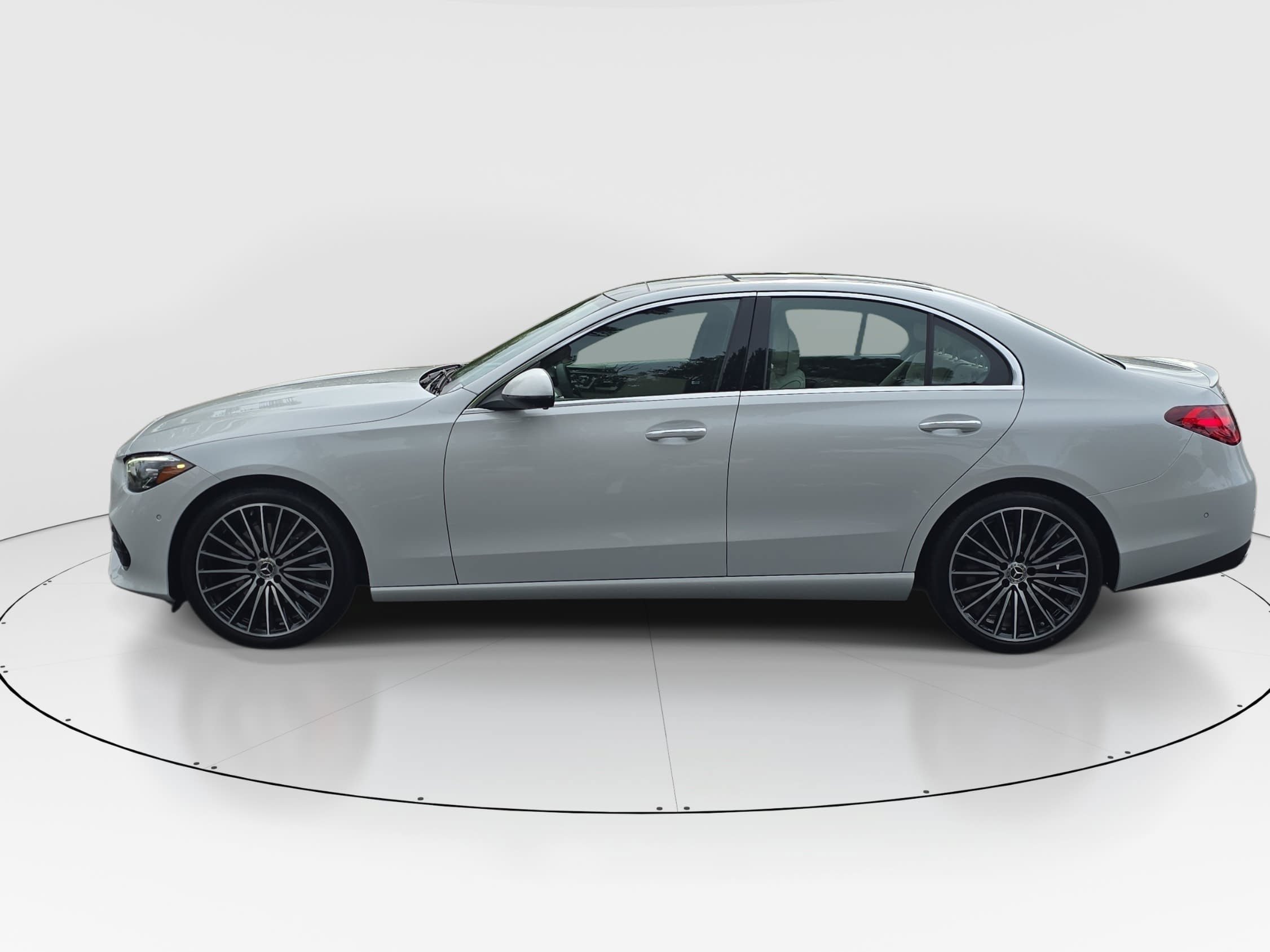 New 2026 MANUFAKTUR Moonlight White Metallic Mercedes-Benz C300 image 8