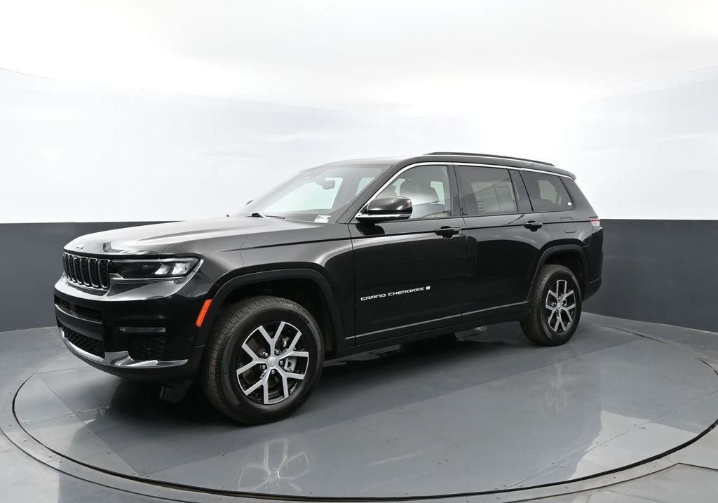 2024 Jeep Grand Cherokee L Limited 4x4's photo