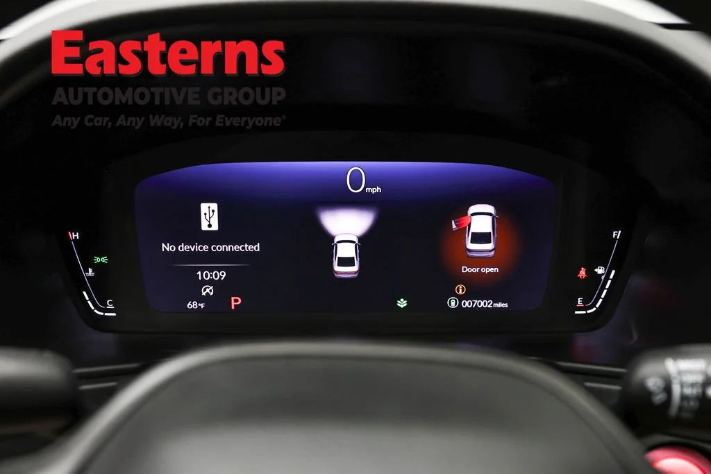 Used 2025 Black Honda SE image 17
