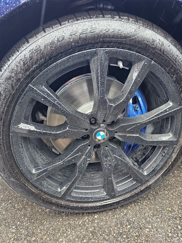 New 2027 Blue BMW M60i image 6