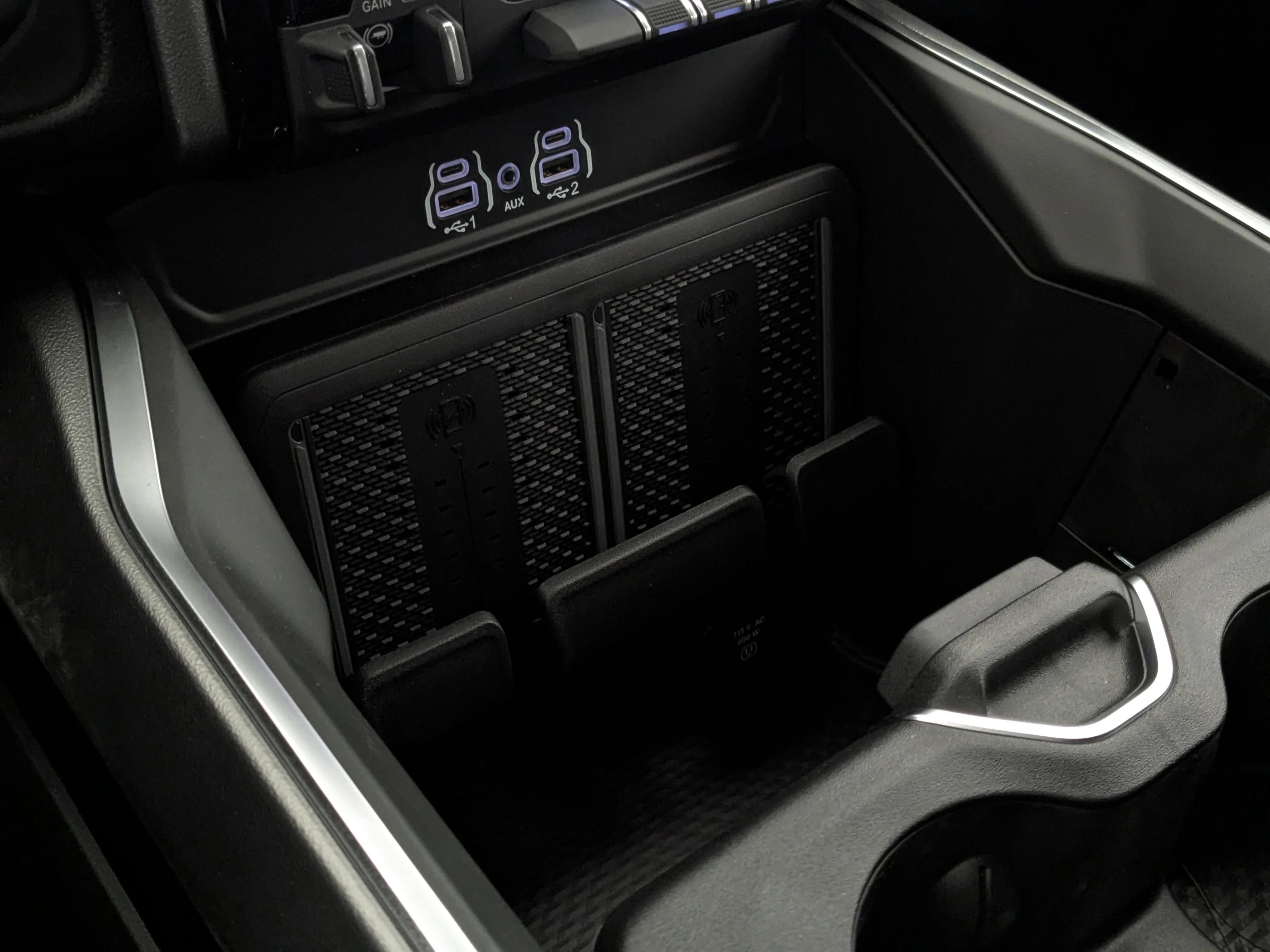 New 2026 Blue RAM Big Horn - - 6.7L HO Diesel - 5th Wheel/Gooseneck Prep - Sport App Pkg - Nav - Cargo Cam & More! image 21