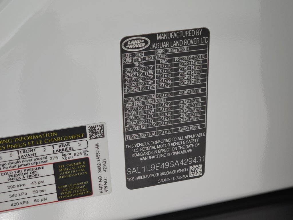 Certified Used 2025 Fuji White Land Rover Dynamic SE image 44