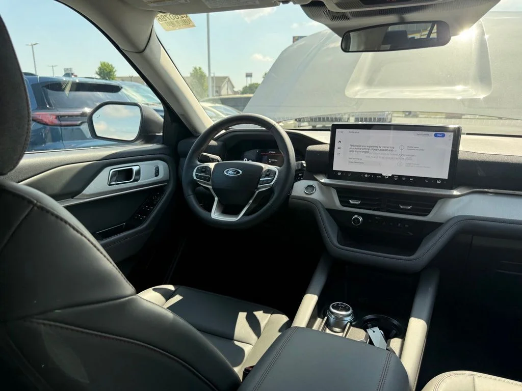 New 2026 Carbonized Gray Metallic Ford Active image 49