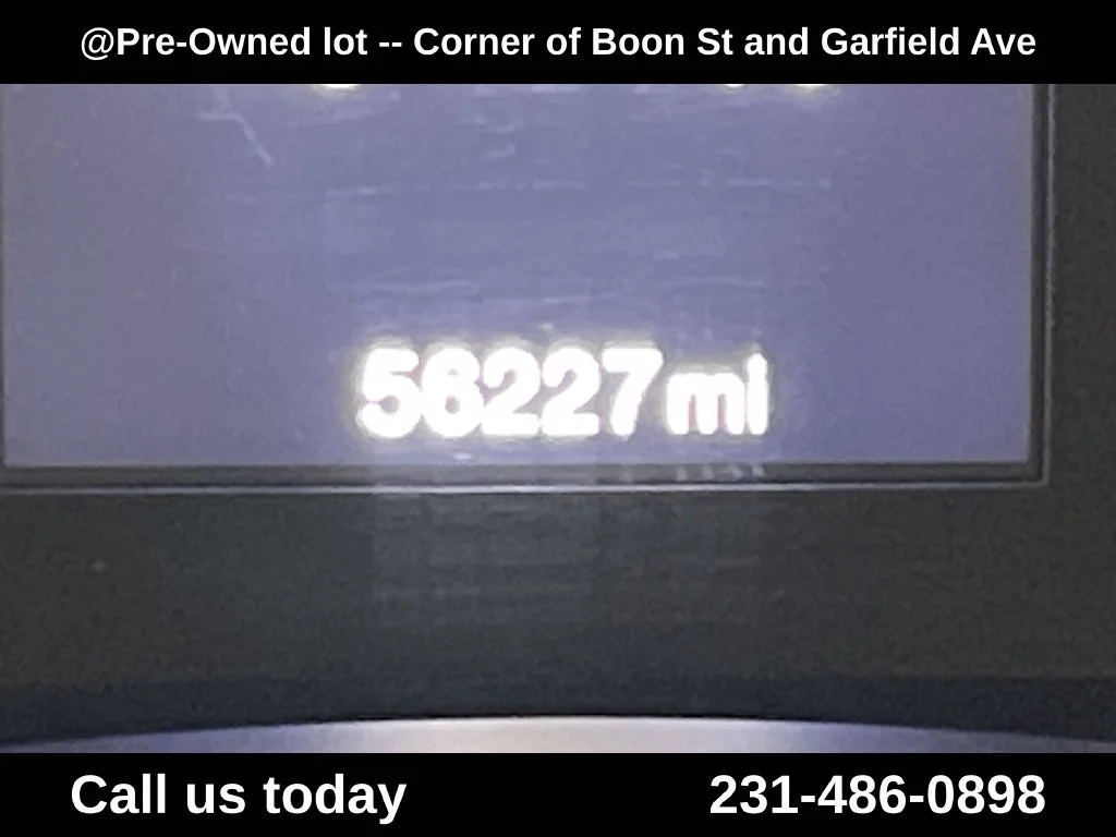 Used 2020 Blue Jeep Latitude image 22