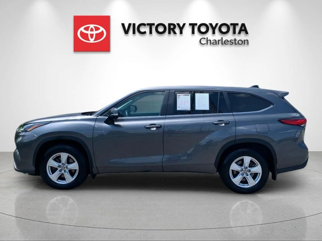 Used 2023 Gray Toyota L image 2