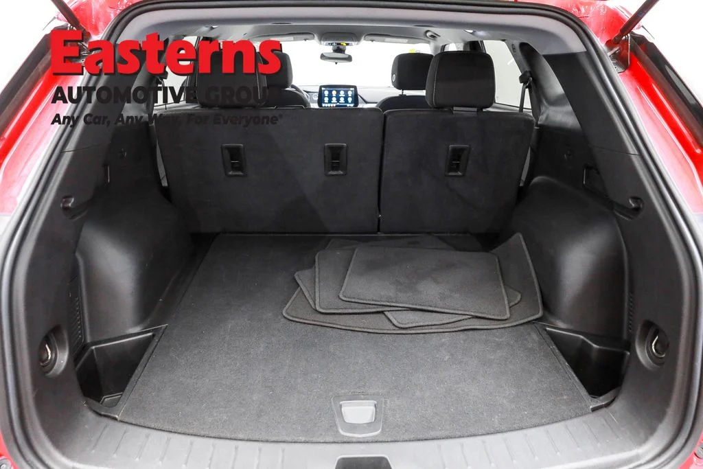 Used 2023 Red Chevrolet LT image 9