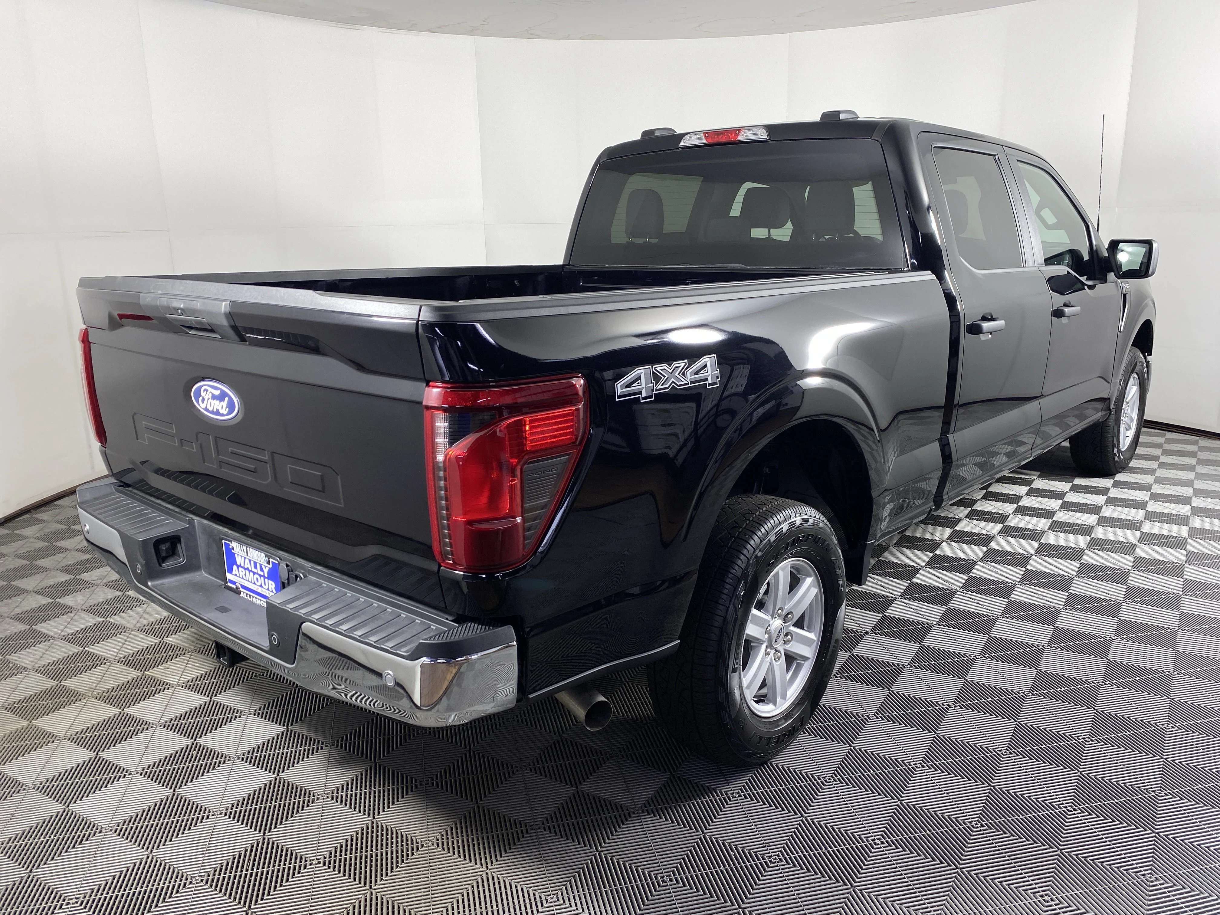 Used 2024 Black Metallic Ford XL image 7
