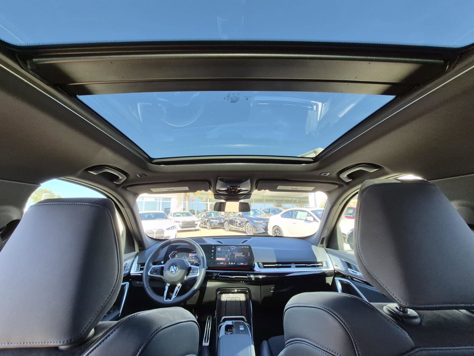 2025 BMW X1 28i - Photo 33