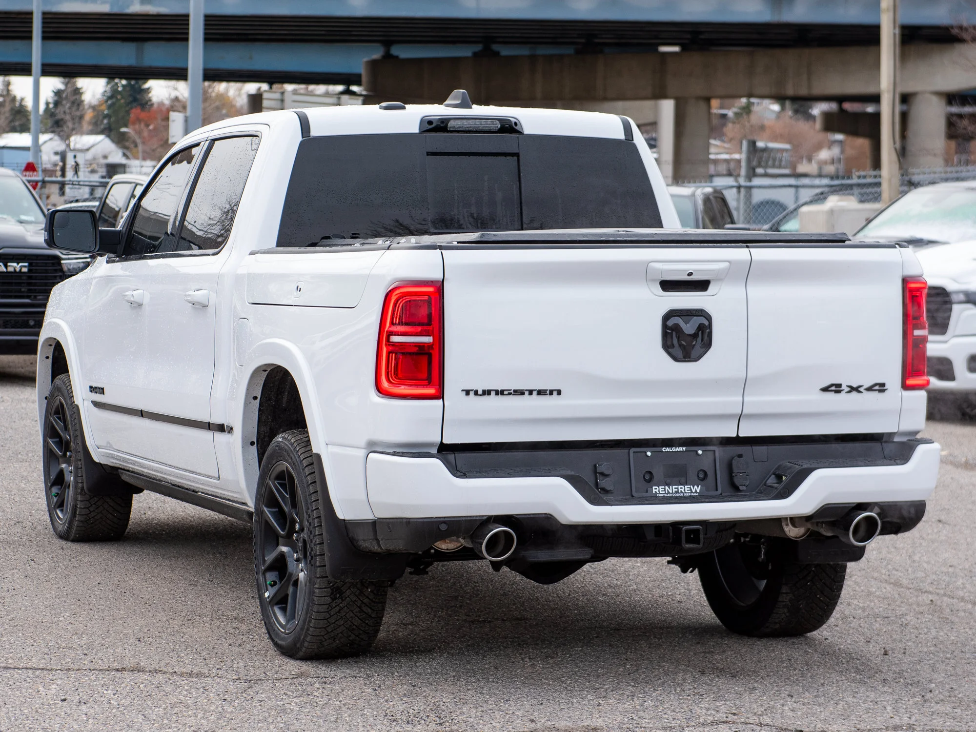 New 2026 White RAM Tungsten* Crew Cab 4x4, 540HP, RamBox, Massage Seats, Klipsch Audio image 5