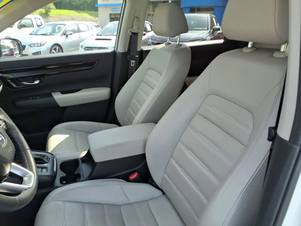 Used 2024 White Honda EX-L image 10