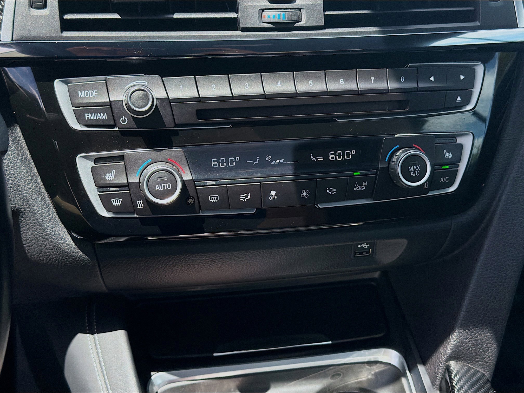 Used 2020 Mineral Gray Metallic BMW Base image 12