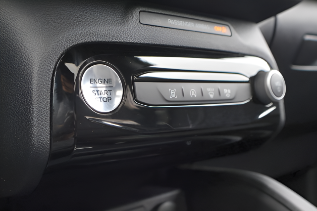 Used 2023 Gray Ford ST-Line image 21