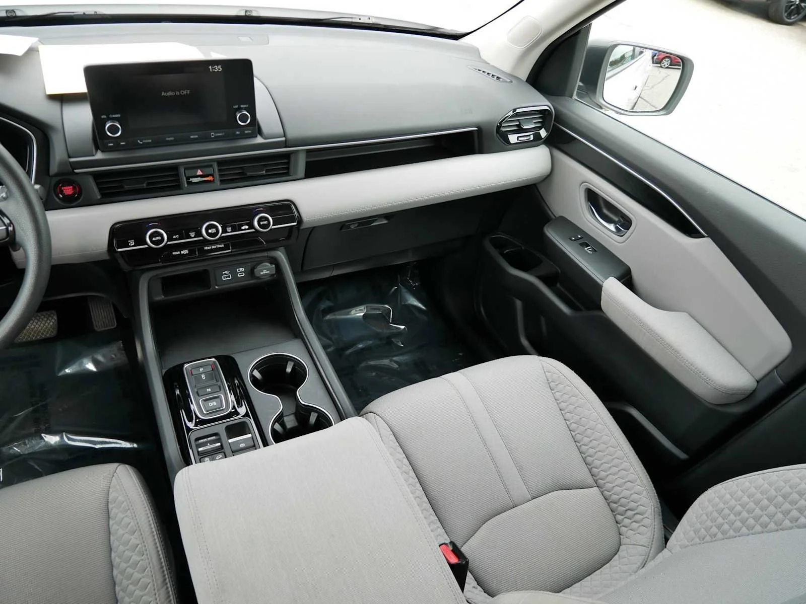 2023 Honda Pilot LX - Photo 47