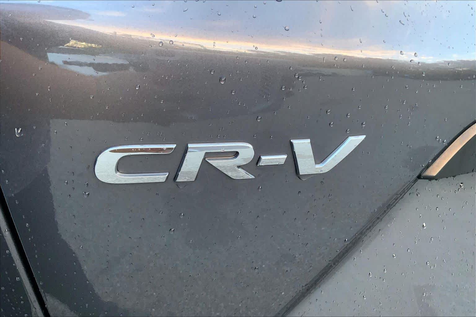 Used 2018 Modern Steel Metallic Honda LX image 10