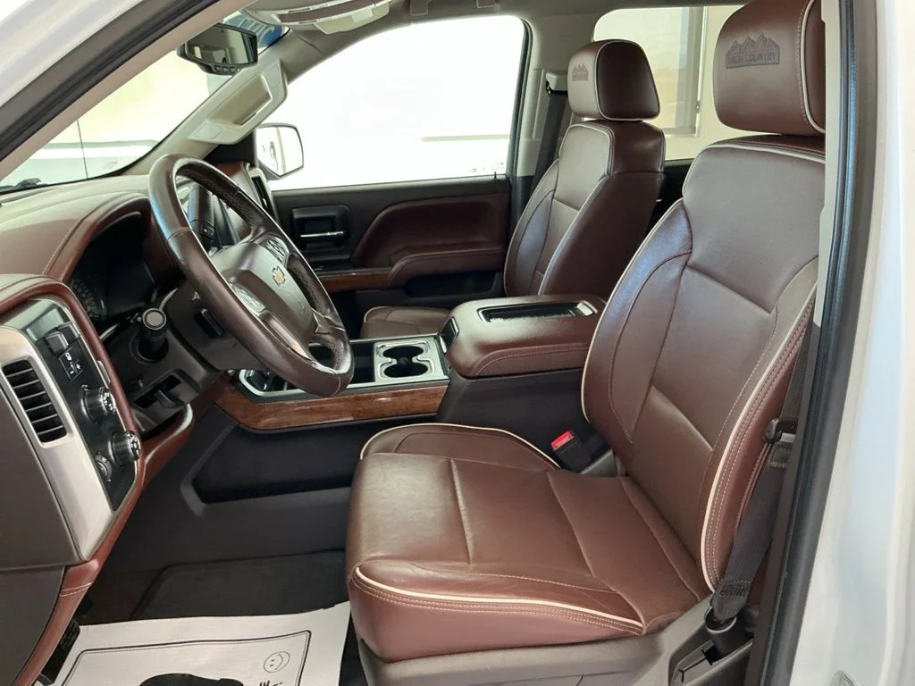 Used 2017 Pearl Chevrolet High Country image 9