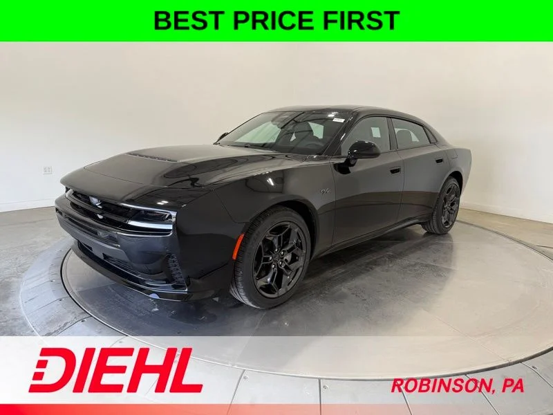 New 2026 Diamond Black Crystal Pearlcoat Dodge R/T image 3