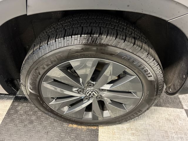 Certified Used 2023 Blue Volkswagen 1.5T S image 15
