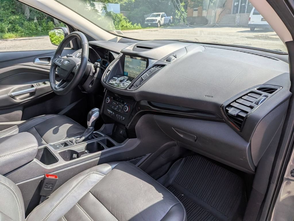 Used 2018 Gray Ford Titanium image 27