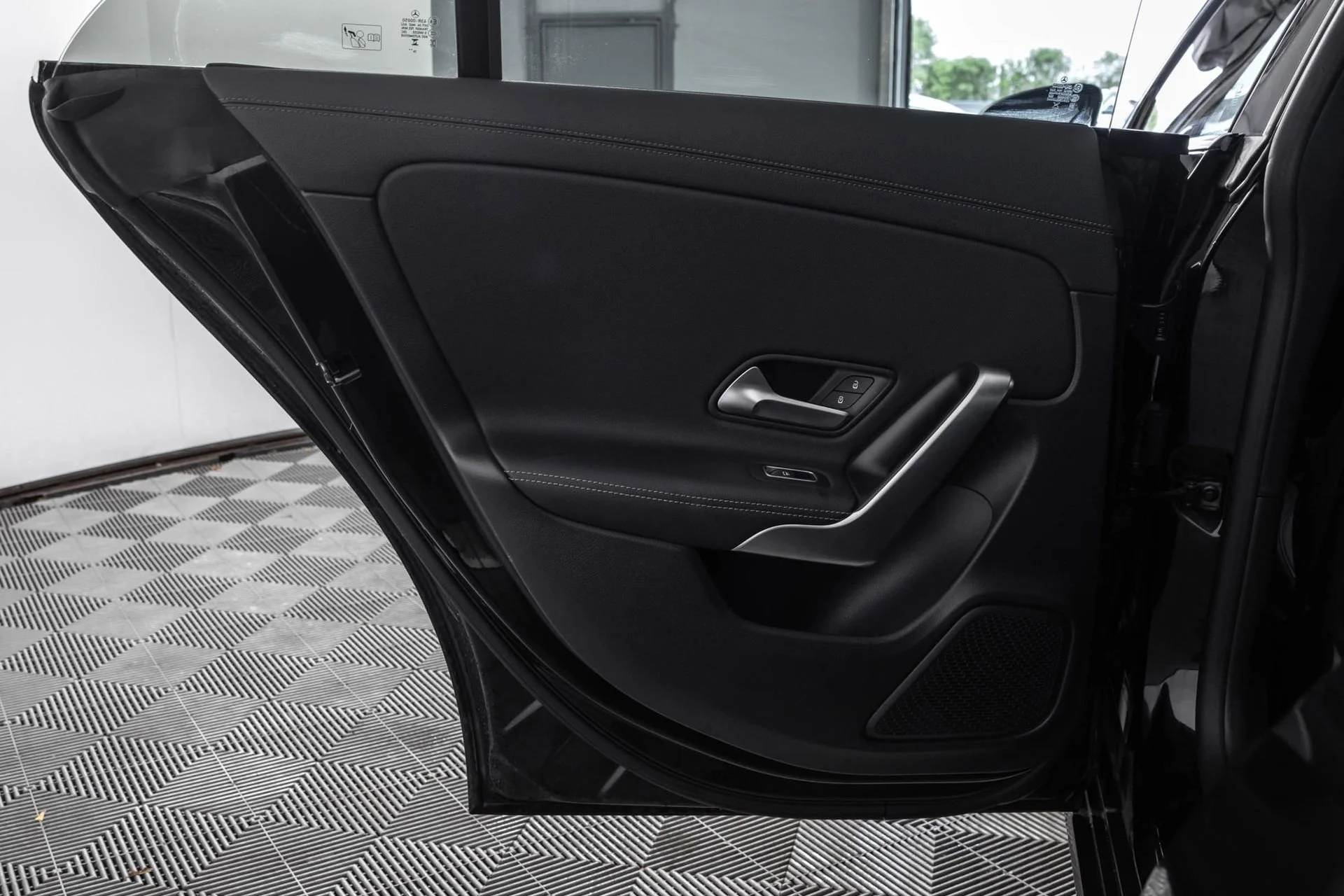 Used 2025 Black Mercedes-Benz 4MATIC® image 36