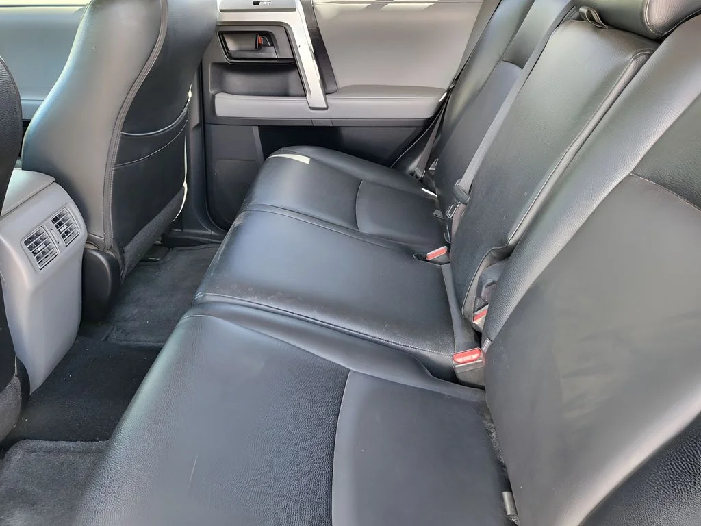 Used 2013 Classic Silver Metallic Toyota SR5 image 9