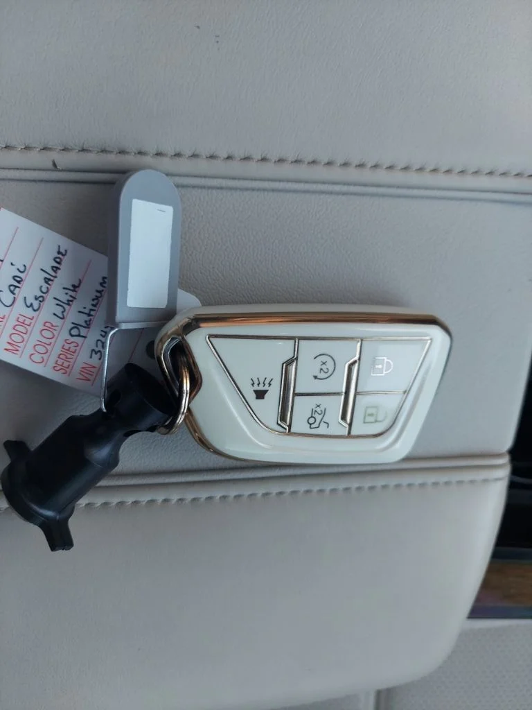 Used 2021 White Cadillac Premium Luxury Platinum image 34
